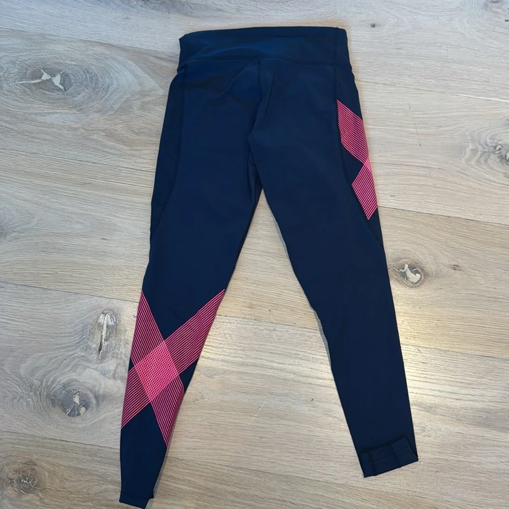 2XU Black Leggings with Pink Accents - Picture 5 of 7